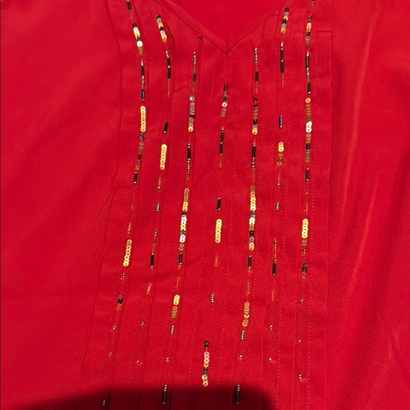 Red Sleeveless Top - Picture 9 of 12